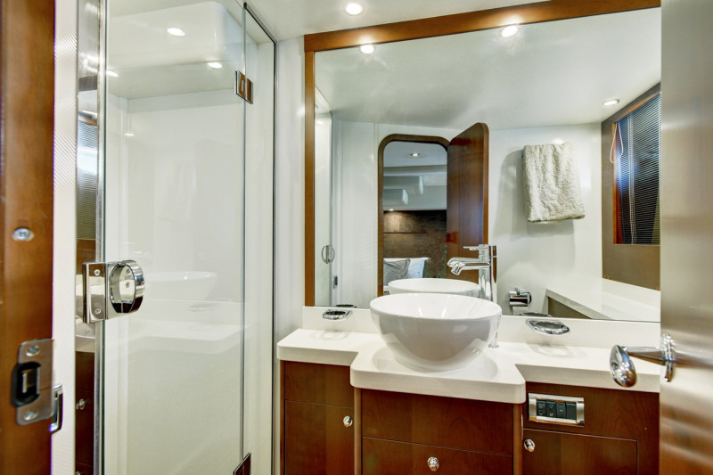 2009 62' 0" PRINCESS YACHTS