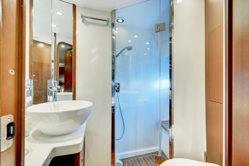 2009 62' 0" PRINCESS YACHTS