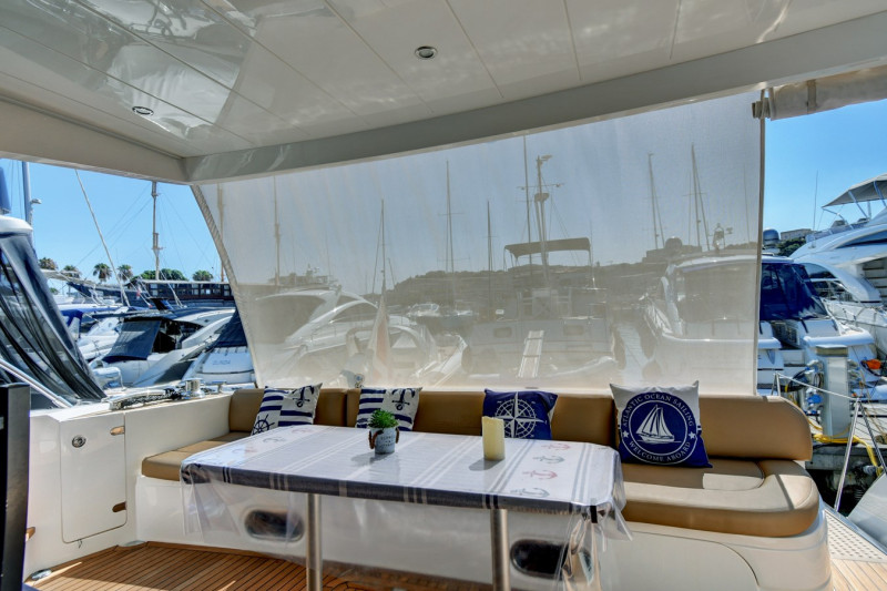 2009 62' 0" PRINCESS YACHTS
