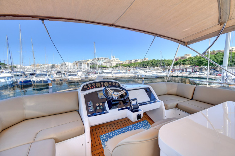 2009 62' 0" PRINCESS YACHTS