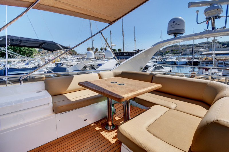 2009 62' 0" PRINCESS YACHTS