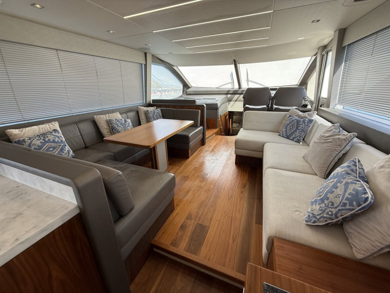 MANHATTAN 66 2018 SUNSEEKER