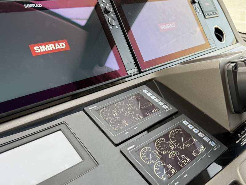 MANHATTAN 66 2018 SUNSEEKER