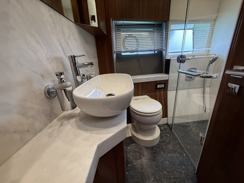 MANHATTAN 66 2018 SUNSEEKER