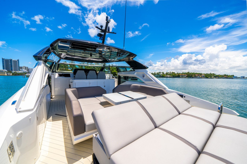 SUPERHAWK 55 2024 55' 0" SUNSEEKER