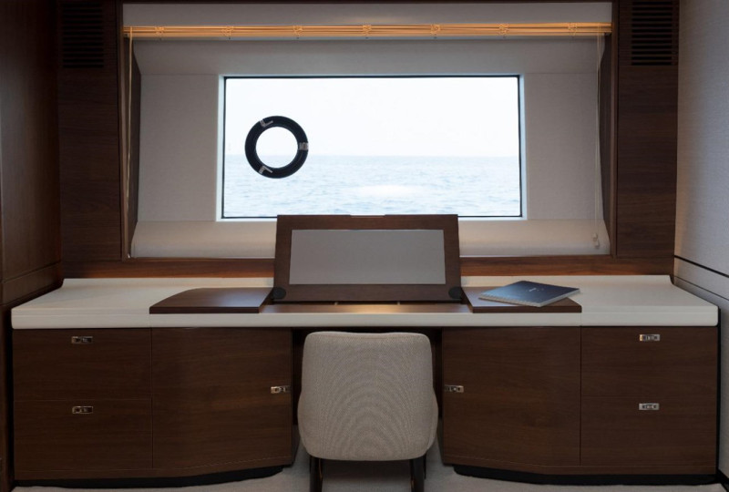 Y75 2020 78' 8" PRINCESS YACHTS