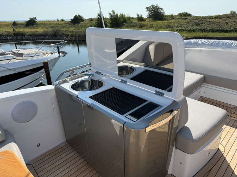 F50 2024 51' 0" PRINCESS YACHTS