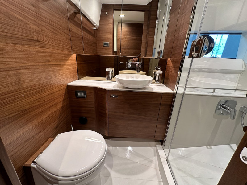 F45 2024 47' 1" PRINCESS YACHTS