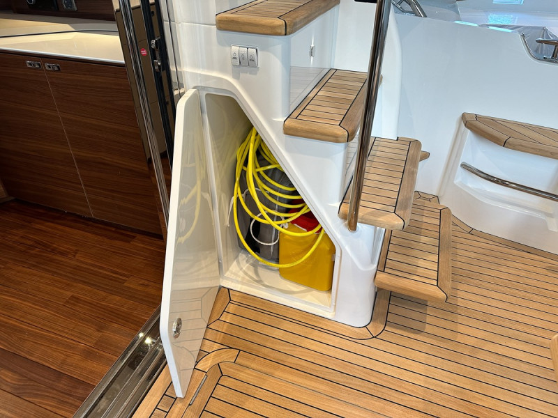 F45 2024 47' 1" PRINCESS YACHTS