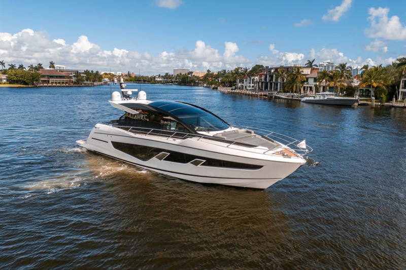 PREDATOR 65 2022 65' 0" SUNSEEKER