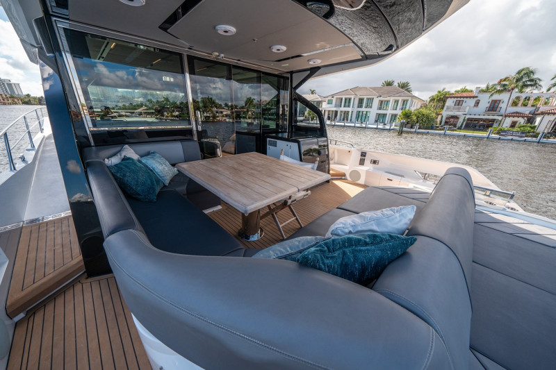 PREDATOR 65 2022 65' 0" SUNSEEKER