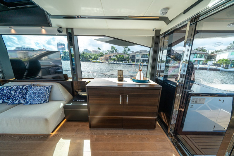 PREDATOR 65 2022 65' 0" SUNSEEKER