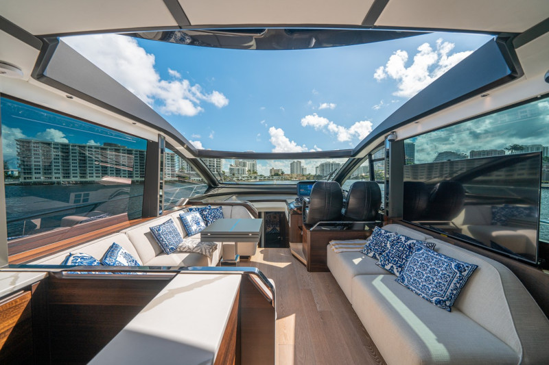 PREDATOR 65 2022 65' 0" SUNSEEKER