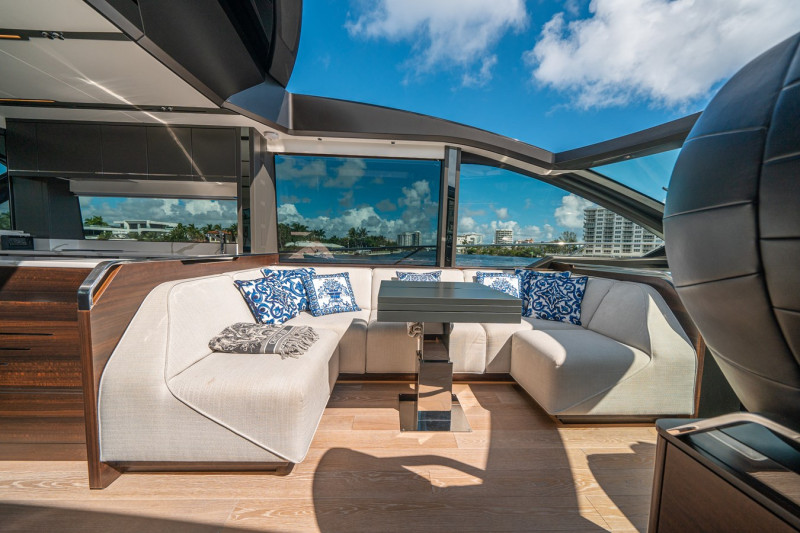 PREDATOR 65 2022 65' 0" SUNSEEKER