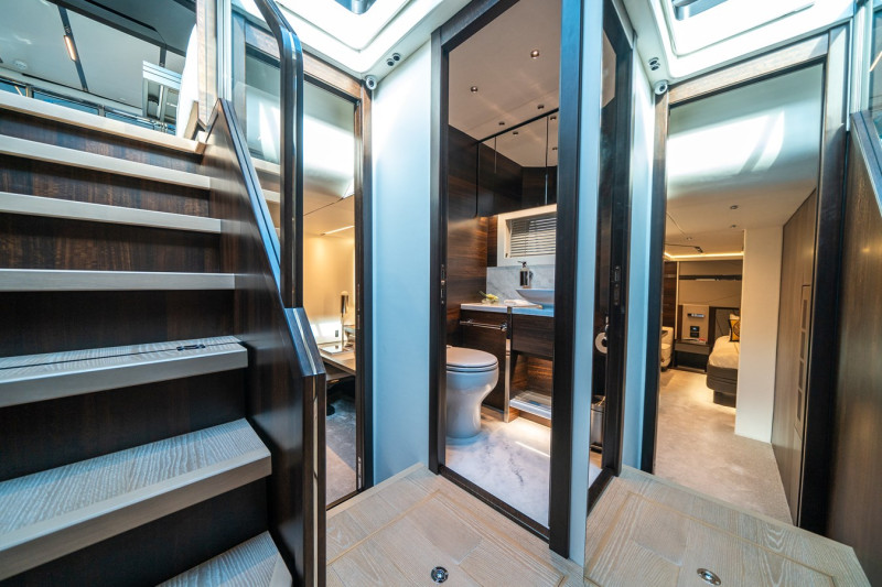 PREDATOR 65 2022 65' 0" SUNSEEKER