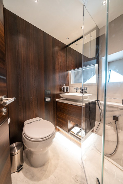 PREDATOR 65 2022 65' 0" SUNSEEKER