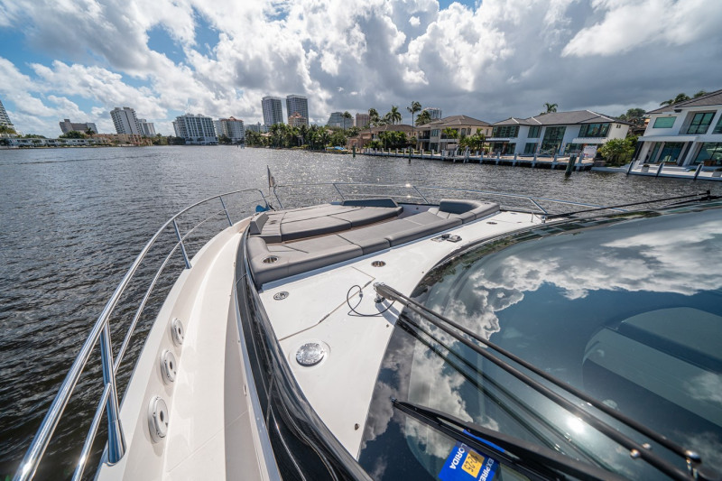 PREDATOR 65 2022 65' 0" SUNSEEKER