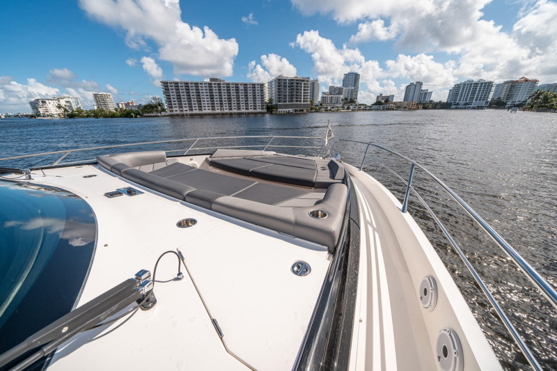 PREDATOR 65 2022 65' 0" SUNSEEKER