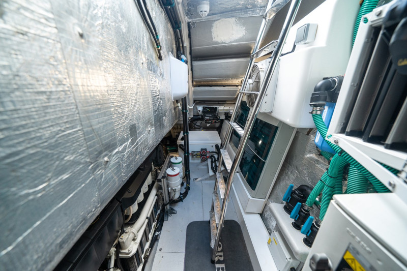 PREDATOR 65 2022 65' 0" SUNSEEKER