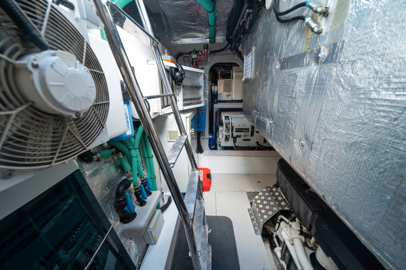 PREDATOR 65 2022 65' 0" SUNSEEKER