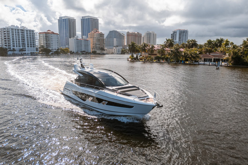 PREDATOR 65 2022 65' 0" SUNSEEKER