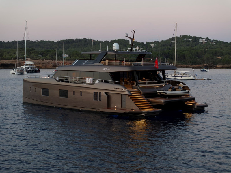 2025 93' 11" SUNREEF YACHTS