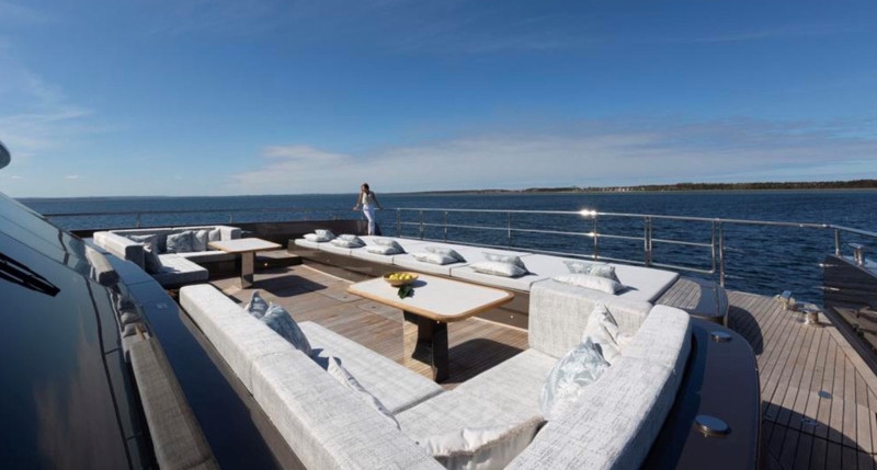 2025 93' 11" SUNREEF YACHTS