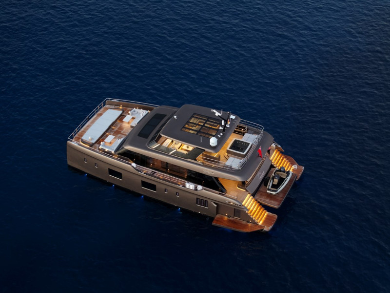 2025 93' 11" SUNREEF YACHTS