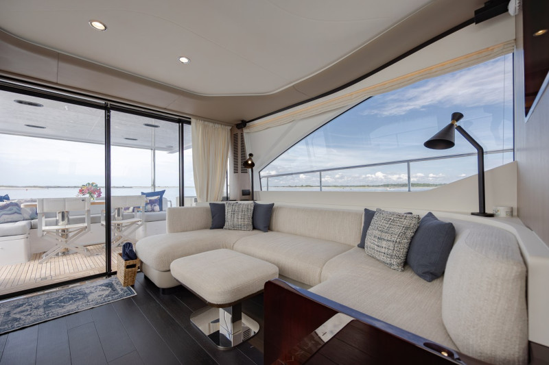 60 FLY 2023 60' 0" AZIMUT YACHTS