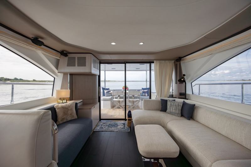 60 FLY 2023 60' 0" AZIMUT YACHTS