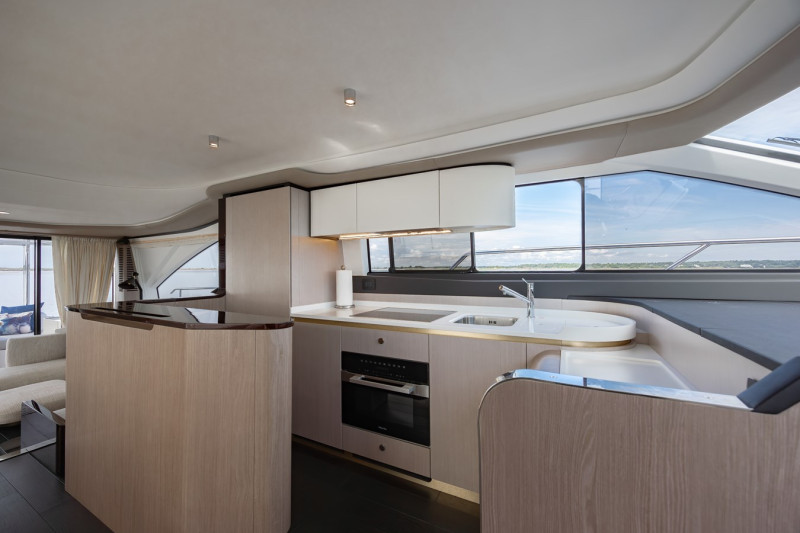 60 FLY 2023 60' 0" AZIMUT YACHTS