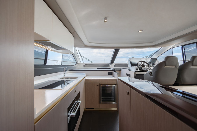 60 FLY 2023 60' 0" AZIMUT YACHTS