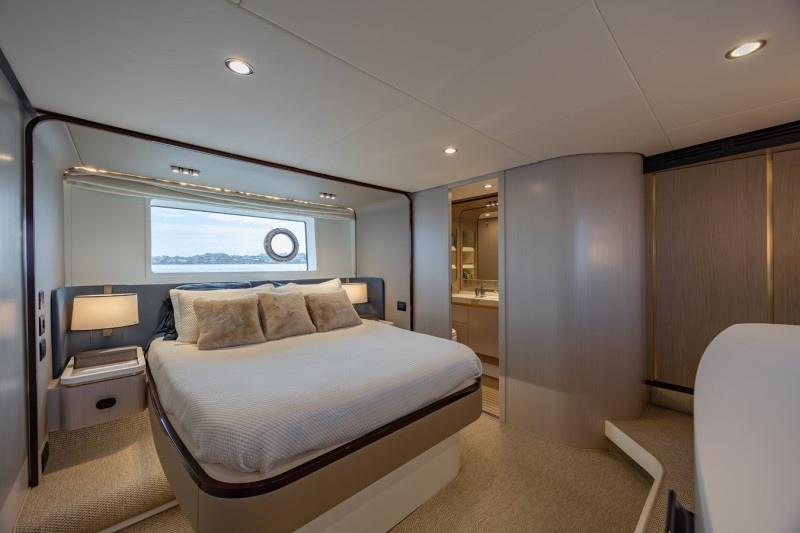 60 FLY 2023 60' 0" AZIMUT YACHTS