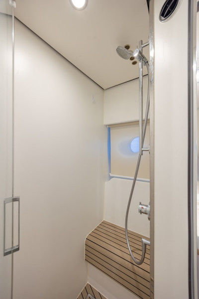 60 FLY 2023 60' 0" AZIMUT YACHTS