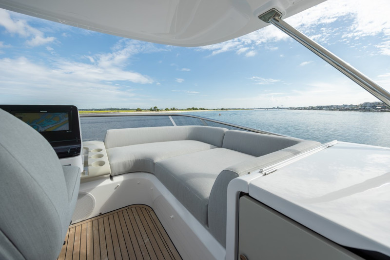 60 FLY 2023 60' 0" AZIMUT YACHTS