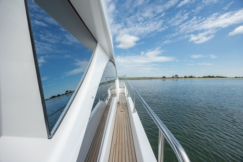 60 FLY 2023 60' 0" AZIMUT YACHTS