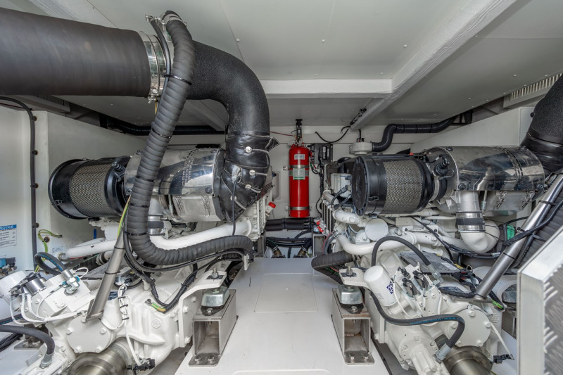 60 FLY 2023 60' 0" AZIMUT YACHTS