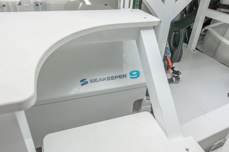 60 FLY 2023 60' 0" AZIMUT YACHTS