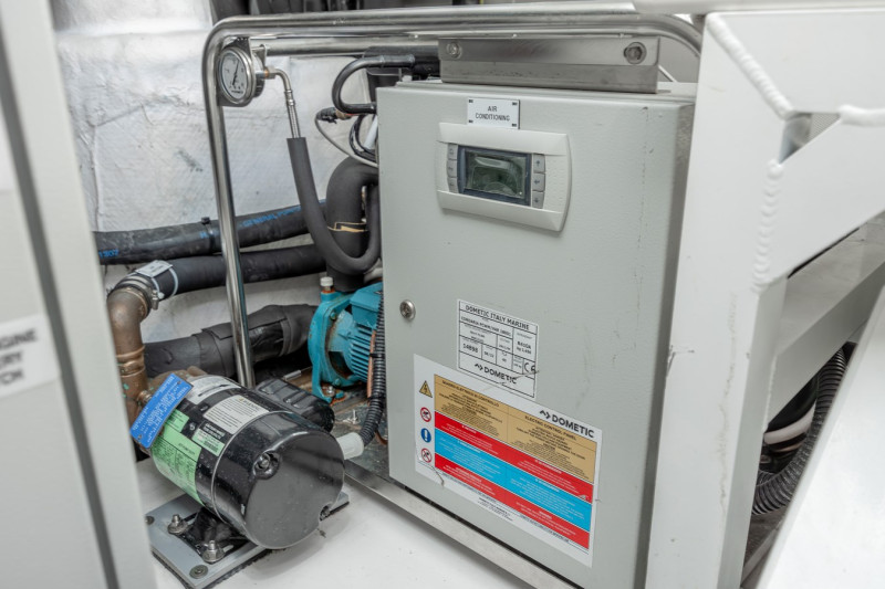 60 FLY 2023 60' 0" AZIMUT YACHTS