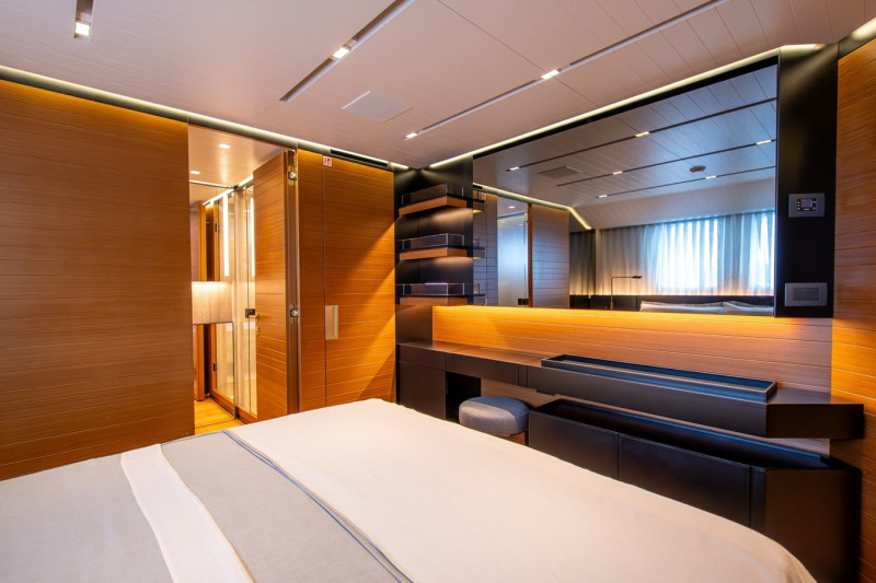 SL102A 2018 102' 0" SANLORENZO YACHTS