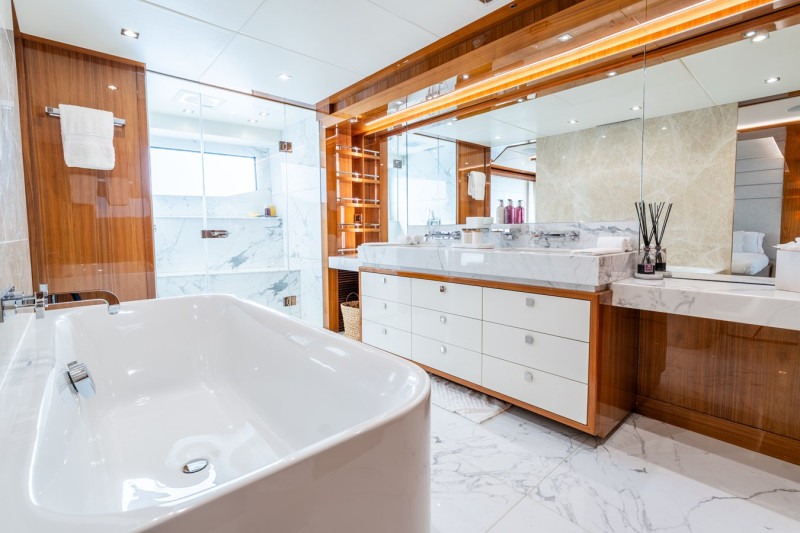 SUNSEEKER 131 2017 131' 5" SUNSEEKER