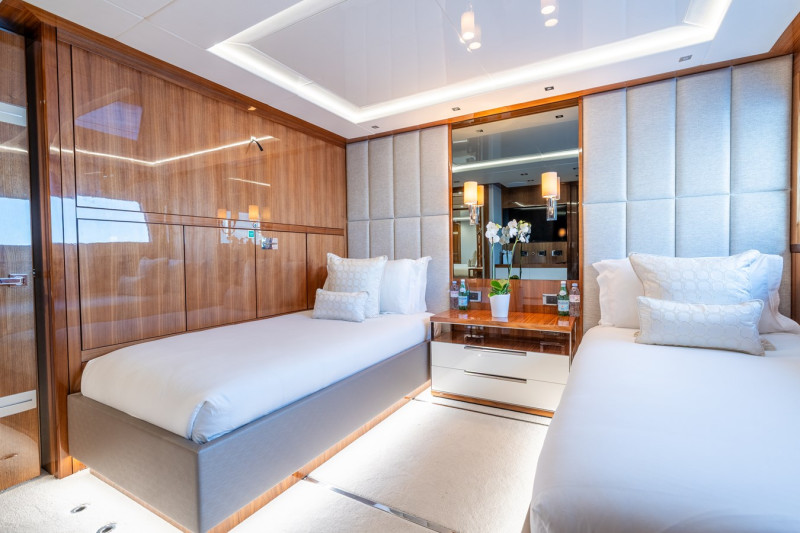 SUNSEEKER 131 2017 131' 5" SUNSEEKER