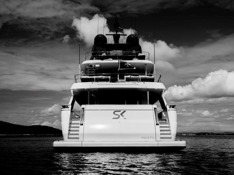 NAVETTA 33 2019 108' 3" CUSTOM LINE