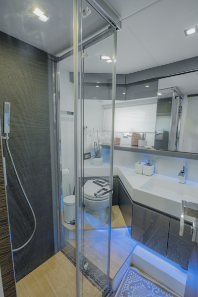 ABSOLUTE 70 STY 2010 ABSOLUTE