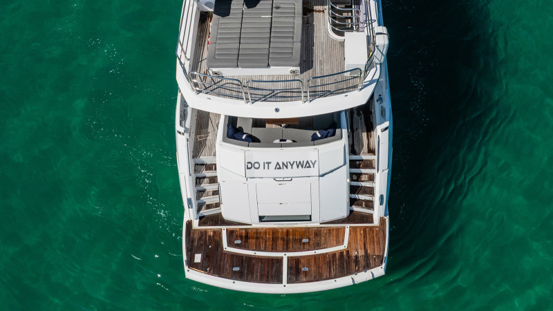 76 YACHT 2018 77' 0" SUNSEEKER