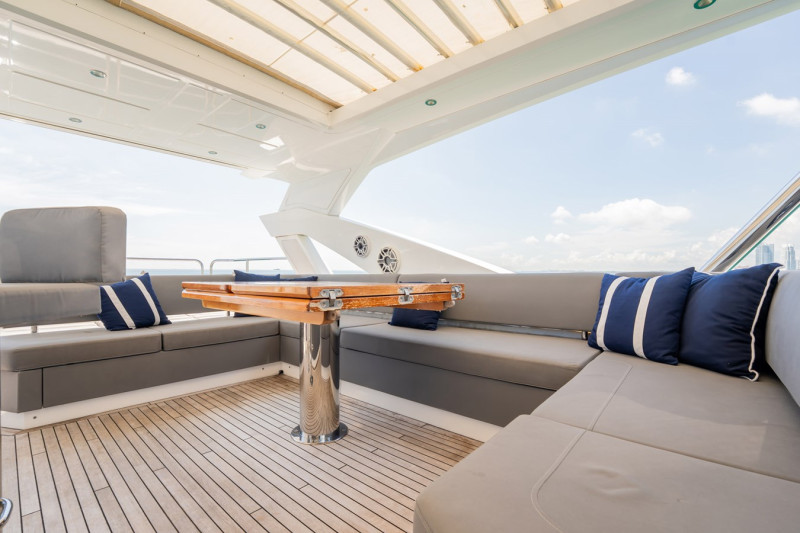 76 YACHT 2018 77' 0" SUNSEEKER