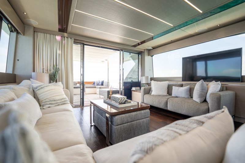 76 YACHT 2018 77' 0" SUNSEEKER