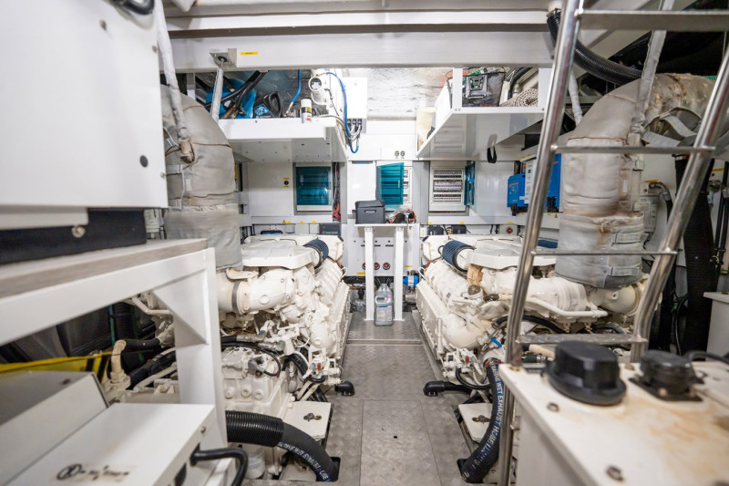 76 YACHT 2018 77' 0" SUNSEEKER