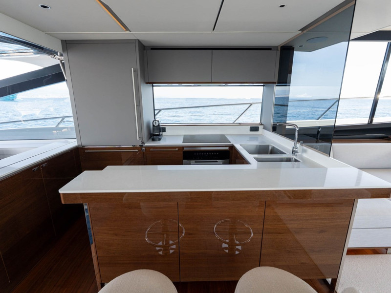 S80 2025 83' 4" PRINCESS YACHTS