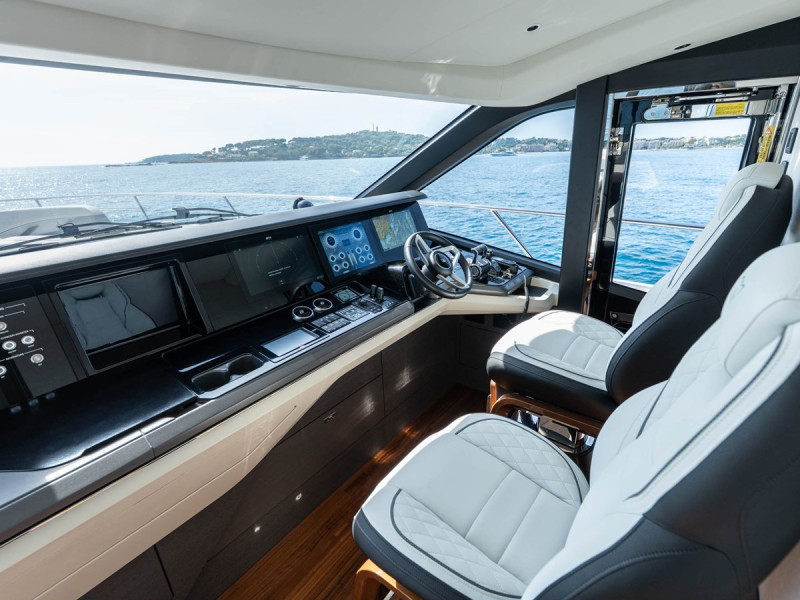 S80 2025 83' 4" PRINCESS YACHTS